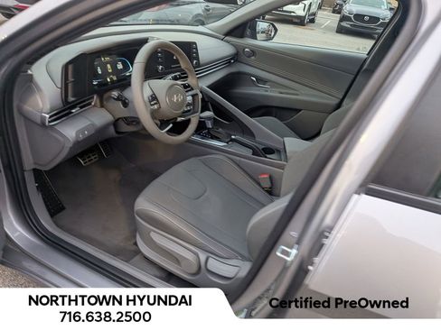 Certified 2025 Hyundai Elantra Sport image 10