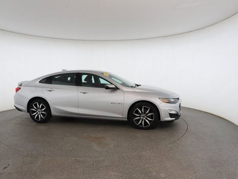 Used 2020 Chevrolet Malibu RS image 24