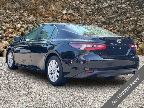 Used 2023 Toyota Camry LE FWD image 11