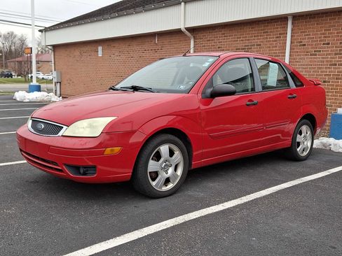 Used 2007 Ford Focus SES image 2