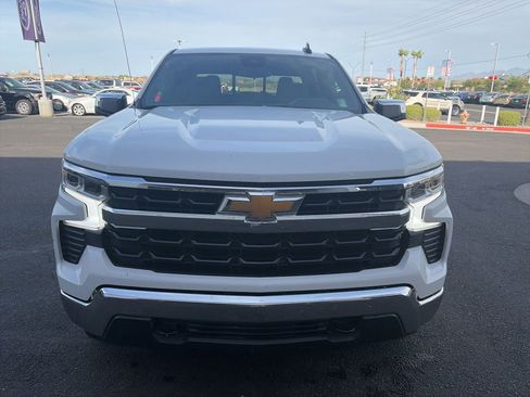 Used 2024 Chevrolet Silverado 1500 LT w/ Convenience Package II AWD/4WD image 8