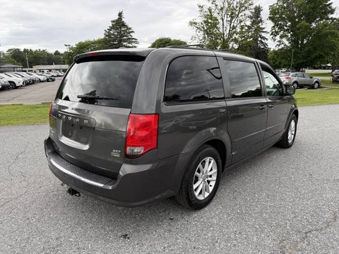 Used 2016 Dodge Grand Caravan SXT FWD image 7