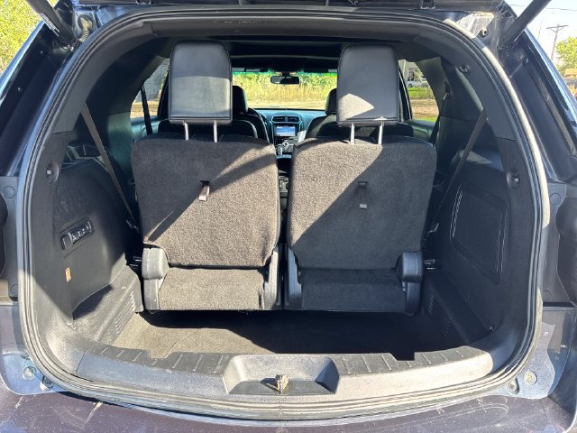 Used 2017 Ford Explorer Platinum AWD/4WD image 22