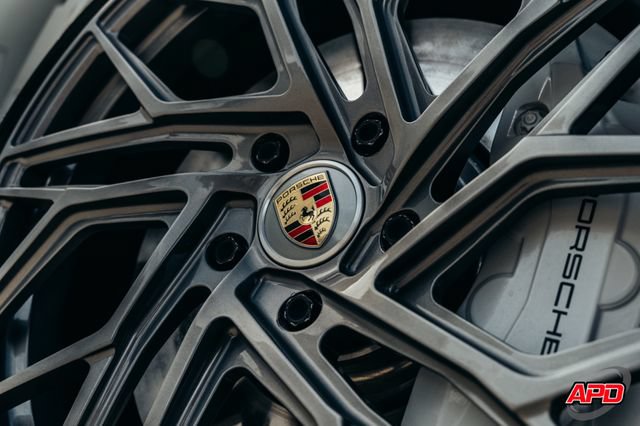 Used 2020 Porsche Taycan Turbo AWD/4WD image 3