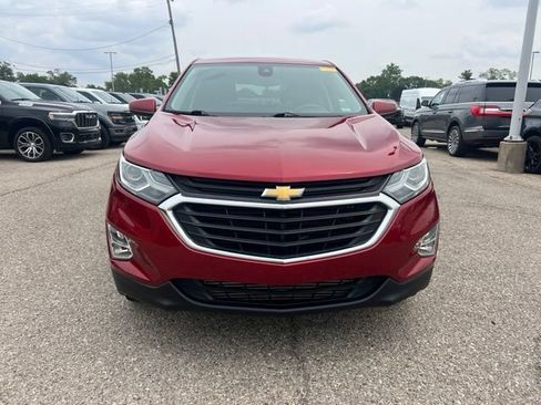 Used 2019 Chevrolet Equinox LT w/ Driver Convenience Package AWD/4WD image 2