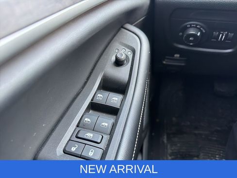 Used 2021 Jeep Grand Cherokee L Limited image 16