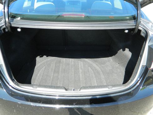 Used 2012 Hyundai Elantra GLS w/ Preferred Pkg 3 image 10