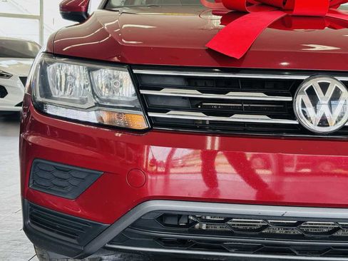 Used 2019 Volkswagen Tiguan SE w/ Panoramic Sunroof Package FWD image 17