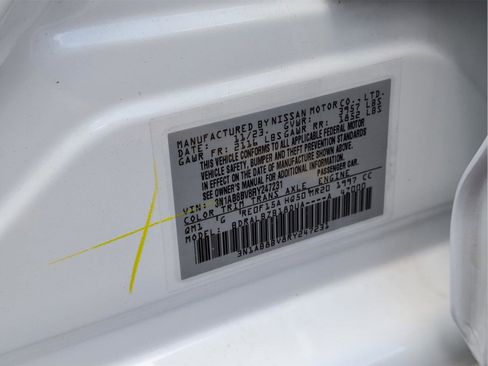 Used 2024 Nissan Sentra S FWD image 11