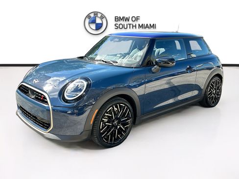 Certified 2025 MINI Cooper S image 3