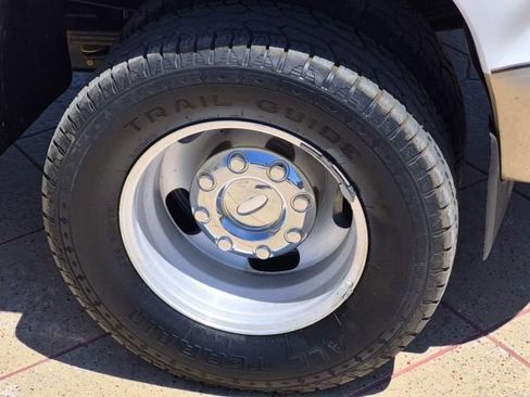 Used 2011 Ford F350 Lariat w/ Lariat Interior Pkg AWD/4WD image 27