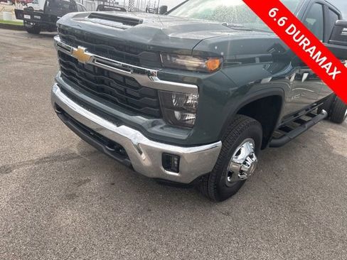 New 2026 Chevrolet Silverado 3500 LT w/ Convenience Package AWD/4WD image 9
