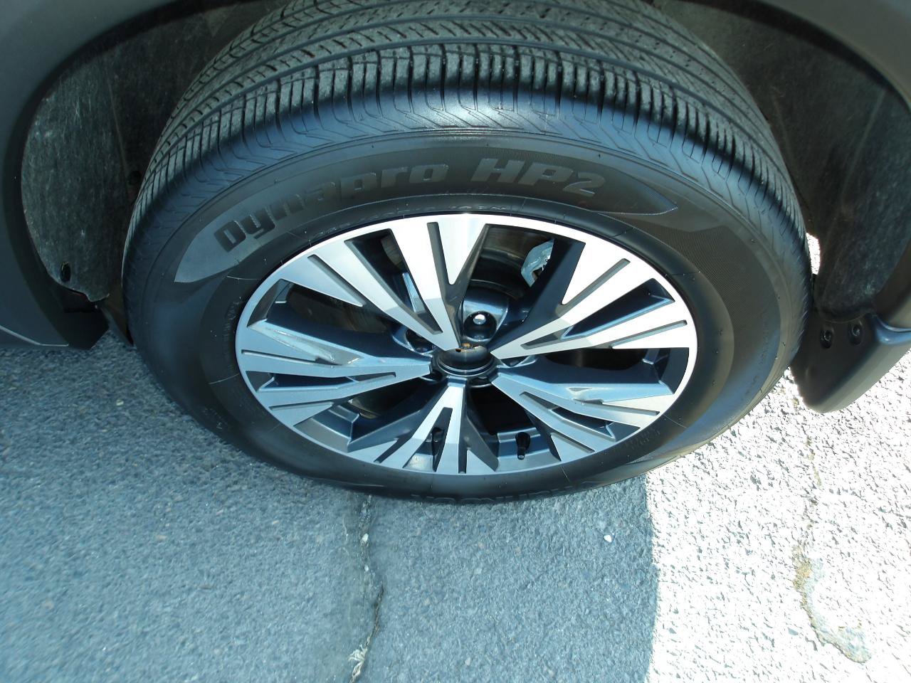 Used 2023 Nissan Rogue SV AWD/4WD image 24