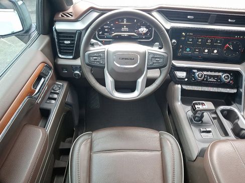 Used 2023 GMC Sierra 1500 Denali w/ Denali Reserve Package image 11