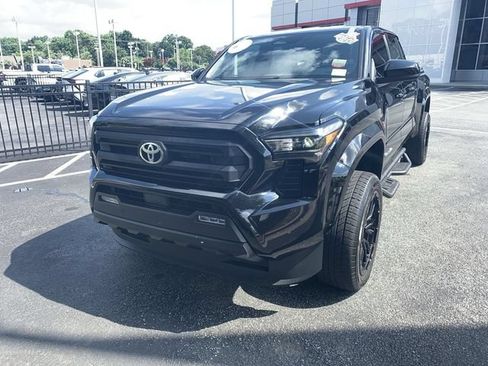 Used 2024 Toyota Tacoma SR5 w/ SR5 Upgrade Package RWD image 4