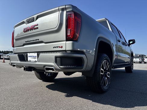Used 2026 GMC Sierra 1500 AT4 w/ AT4 Premium Package AWD/4WD image 10