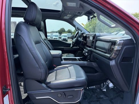 Used 2024 Ford F350 Lariat w/ Chrome Package AWD/4WD image 26