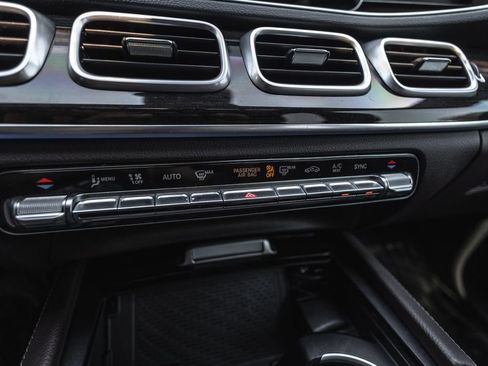 Used 2021 Mercedes-Benz GLE 350 4MATIC w/ Premium Package image 22