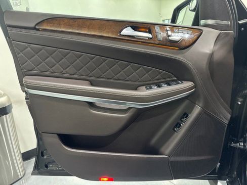 Used 2018 Mercedes-Benz GLS 550 4MATIC image 44