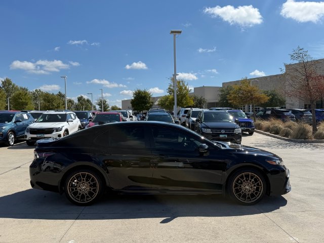 Used 2023 Toyota Camry SE w/ Convenience Package FWD image 6