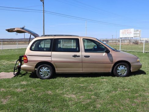 Used 1995 Ford Windstar LX FWD image 14