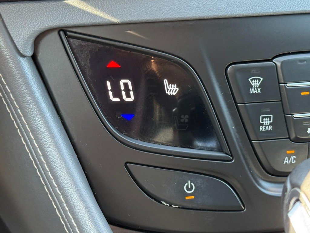Used 2019 Buick Envision Essence AWD/4WD image 23
