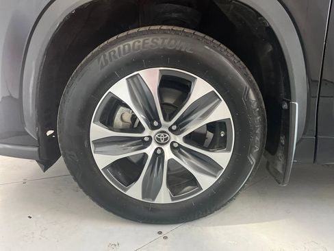 Used 2023 Toyota Highlander XSE image 15