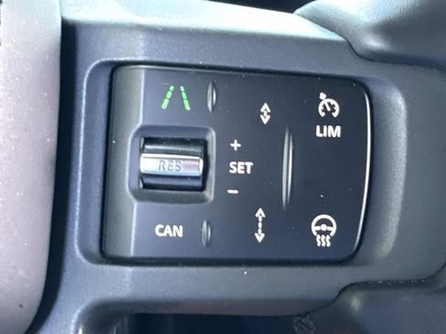 Used 2023 Land Rover Defender 110 X-Dynamic SE AWD/4WD image 29