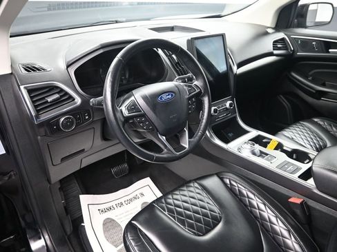 Used 2024 Ford Edge Titanium image 14