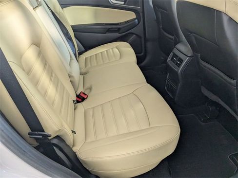Used 2019 Ford Edge SEL w/ Equipment Group 201A image 31