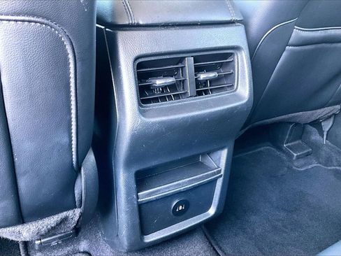 Used 2024 Ford Edge SEL image 30