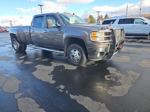 Used 2011 GMC Sierra 3500 SLT w/ SLT Convenience Package image 81
