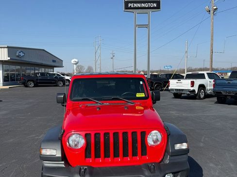 Used 2018 Jeep Wrangler Unlimited Sport AWD/4WD image 18