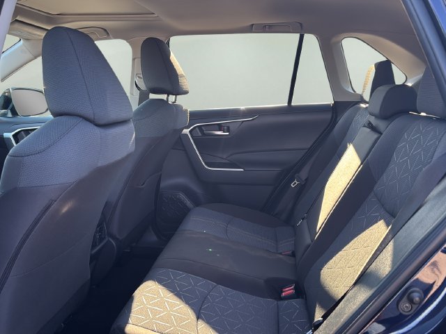 Used 2025 Toyota RAV4 XLE w/ Convenience Package FWD image 14