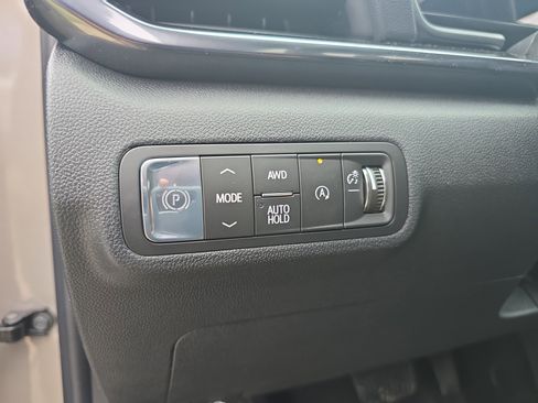 New 2026 GMC Terrain AT4 w/ Convenience Package III image 19