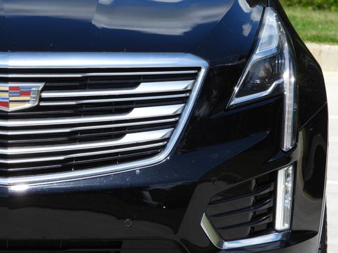 Used 2018 Cadillac XT5 Premium Luxury w/ LPO, Wheel Lock Package AWD/4WD image 33