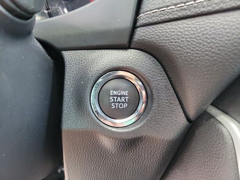 Used 2025 Toyota RAV4 XLE w/ Convenience Package FWD image 14