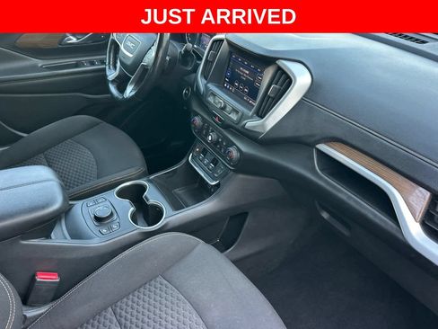 Used 2021 GMC Terrain SLE w/ Driver Convenience Package FWD image 17