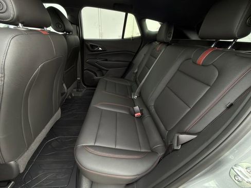 New 2026 Chevrolet Trax RS w/ Sunroof Package FWD image 19