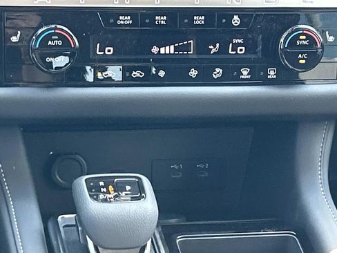 New 2026 Nissan Pathfinder SV w/ SV Premium Package FWD image 26