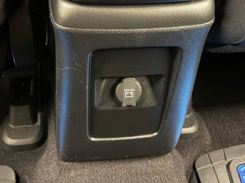 Used 2019 Dodge Journey SE w/ Connectivity Group FWD image 21