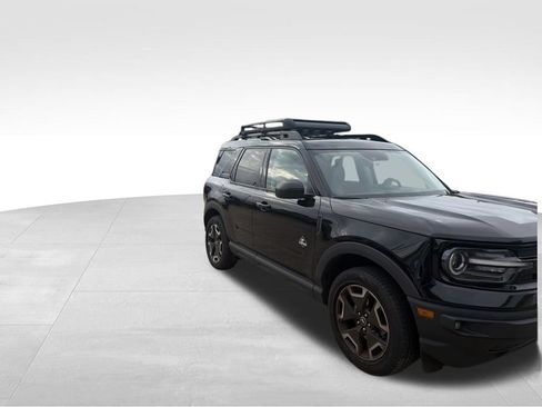 Used 2022 Ford Bronco Sport Outer Banks w/ Tech Package AWD/4WD image 11