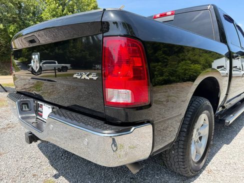 Used 2020 RAM 1500 Classic SLT w/ Luxury Group AWD/4WD image 13