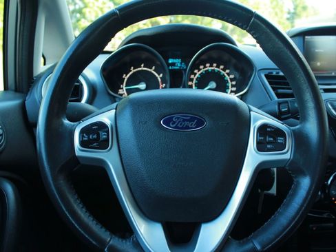 Used 2014 Ford Fiesta SE w/ Equipment Group 201A FWD image 13