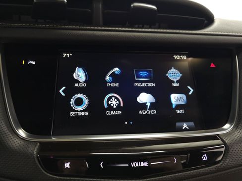 Used 2017 Cadillac XT5 Luxury w/ Driver Awareness Package AWD/4WD image 25
