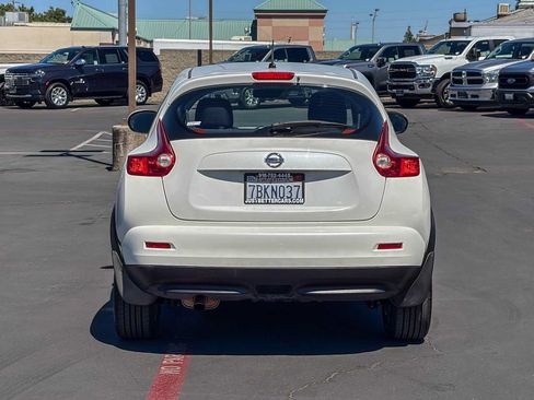 Used 2013 Nissan Juke S FWD image 3