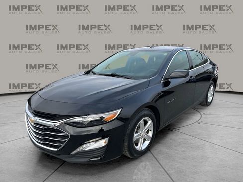 Used 2024 Chevrolet Malibu LT image 1