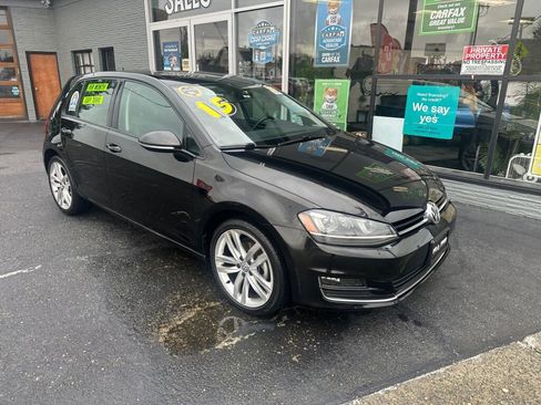 Used 2015 Volkswagen Golf SEL image 3