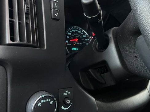 Used 2024 GMC Savana 2500 w/ Driver Convenience Package image 17