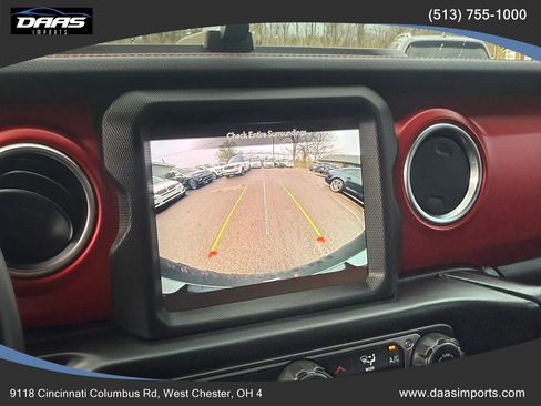 Used 2022 Jeep Wrangler Unlimited Rubicon w/ Cold Weather Group image 51